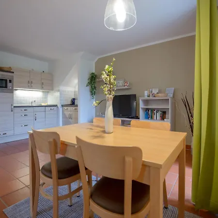 Rugana - Komfort Mit 1 Schlafzimmer Und Terrasse B52 *