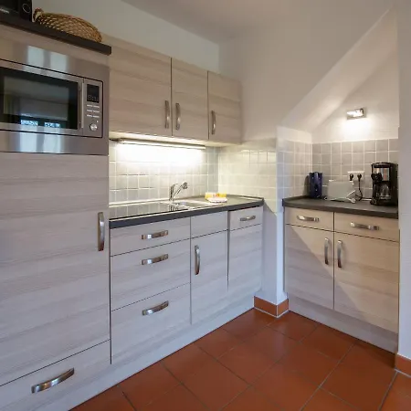 Apartment Rugana - Komfort Mit 1 Schlafzimmer Und Terrasse B52 *